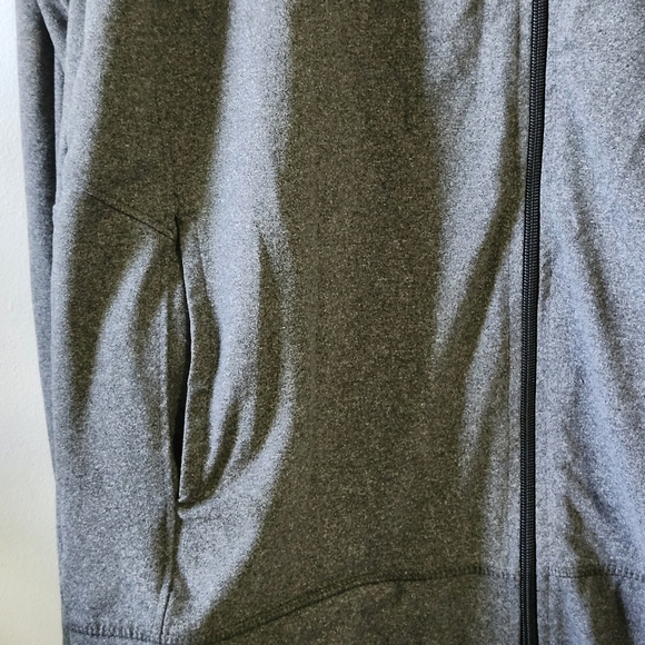 Beverly Hills Polo Club Gray Zip Up Sweater - Picture 2 of 7